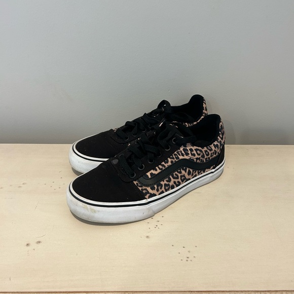 VANS woman’s sneakers in leopard print - Picture 4 of 7